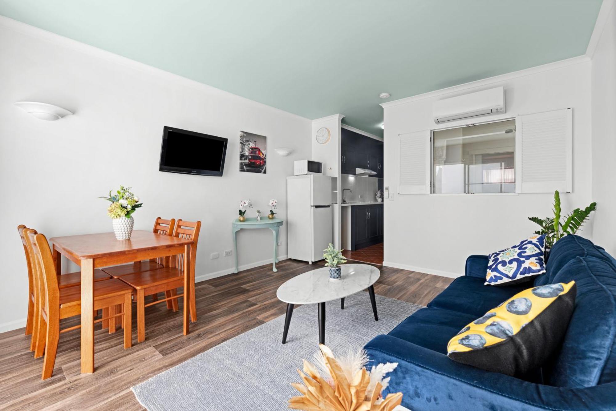 Apartment mit Poolblick