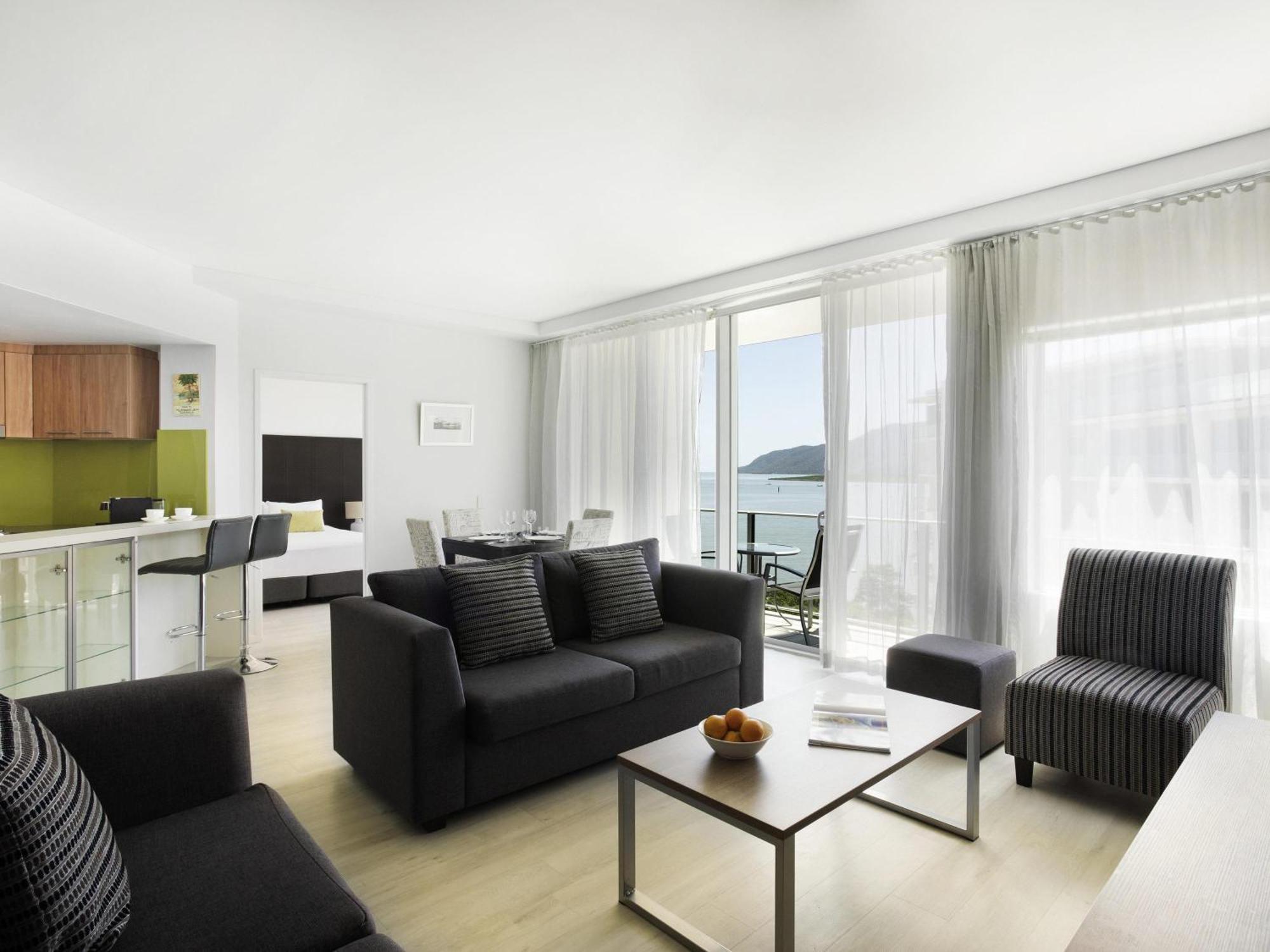 Two-Bedroom Ocean Dual Key,1739396148:JPEG