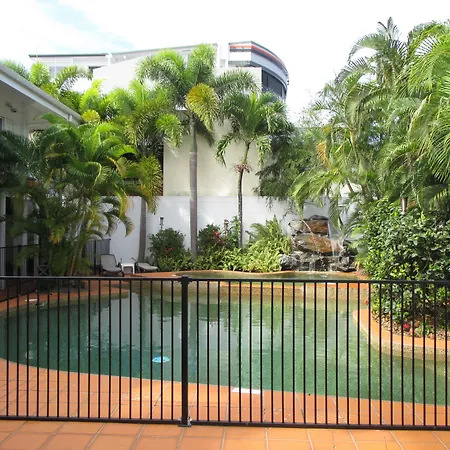 Mercure Cairns-3