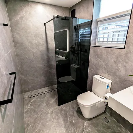 Ramada By Wyndham Cairns City Centre-3