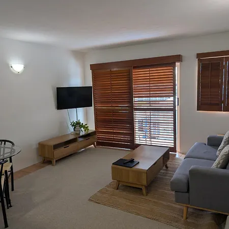Inn Cairns-2